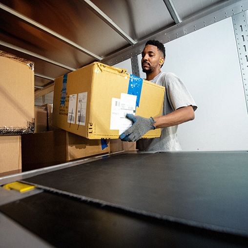 UPS in Deutschland – Die besten Arbeitsmöglichkeiten 1 be und entlader 2