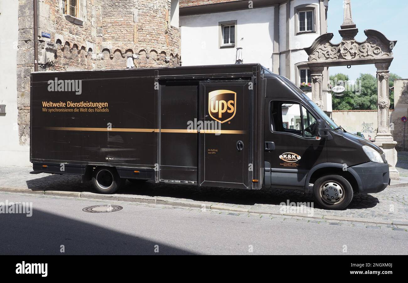 Karrieremöglichkeiten bei UPS in Deutschland 1 nuernberg germany circa june 2022 ups courier van 2NGXM0J
